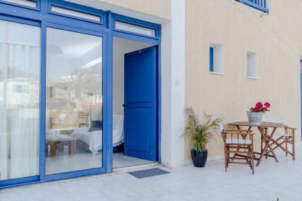 Mourayio Apartments Pomos Exterior photo